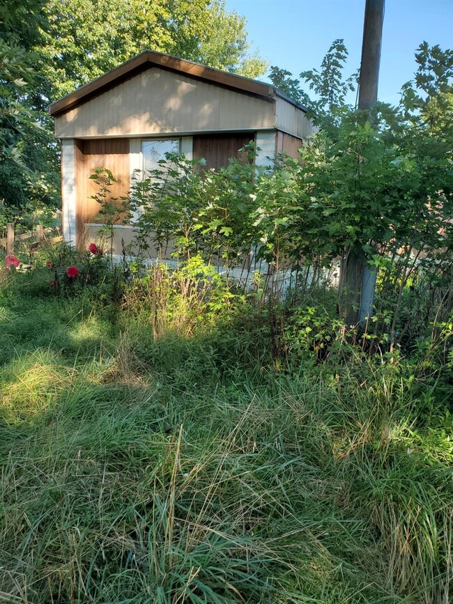 124 Nicely Rd, Midland, OH 45148 - photo 2