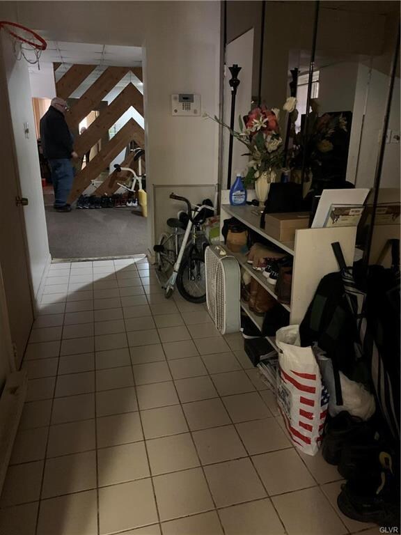 305 N 8th St, Allentown, PA 18102 - photo 5