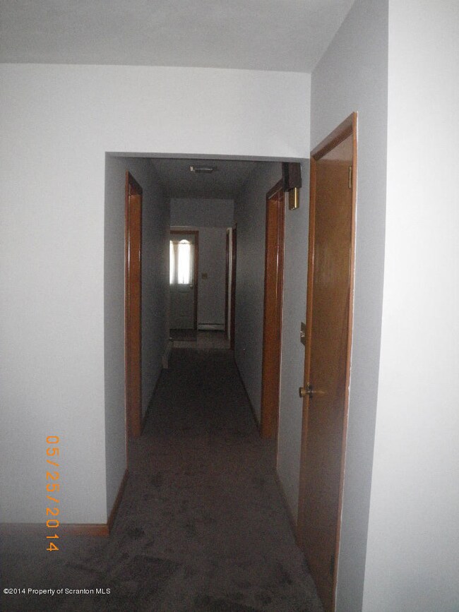 848 N Main Ave, Scranton, PA 18504 - photo 7