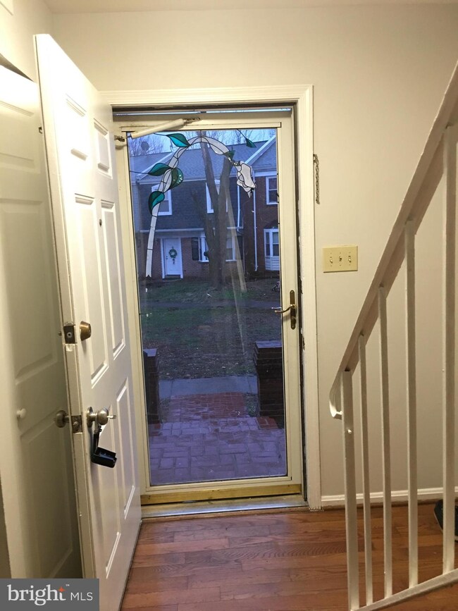 10262 Cub Run Ct, Manassas, VA 20109 - photo 3