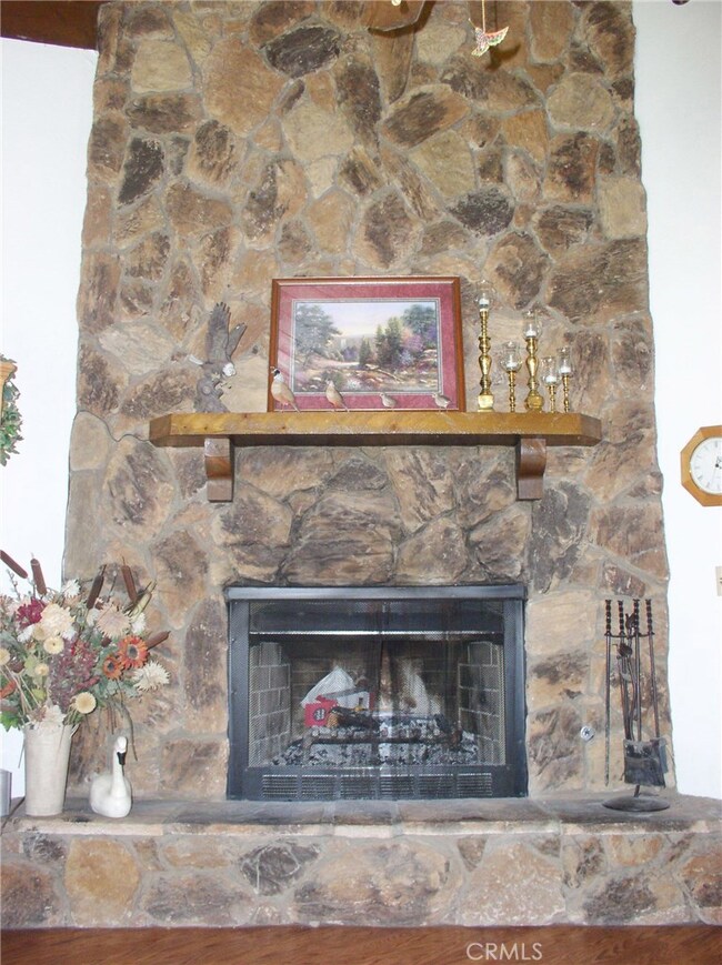 18015 Hacienda Dr, Victorville, CA 92395 - photo 6