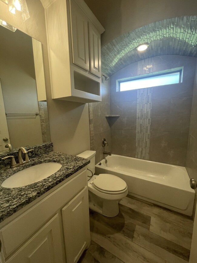 3328 Arrow Creek Dr, Granbury, TX 76049 - photo 7