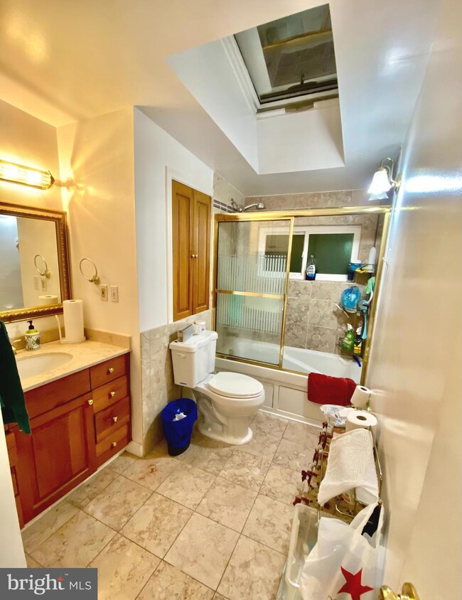 405 Linthicum St, Rockville, MD 20851 - photo 7