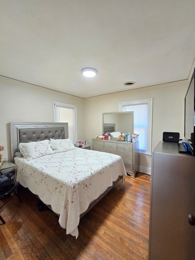 616 W Keith Ave, Waukegan, IL 60085 - photo 5