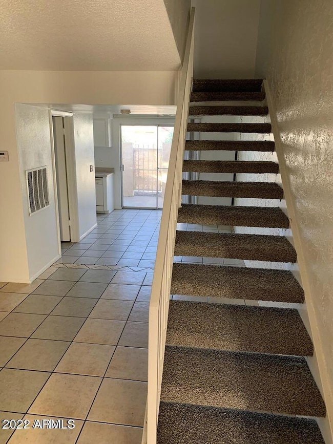 Dunlap 140 stair