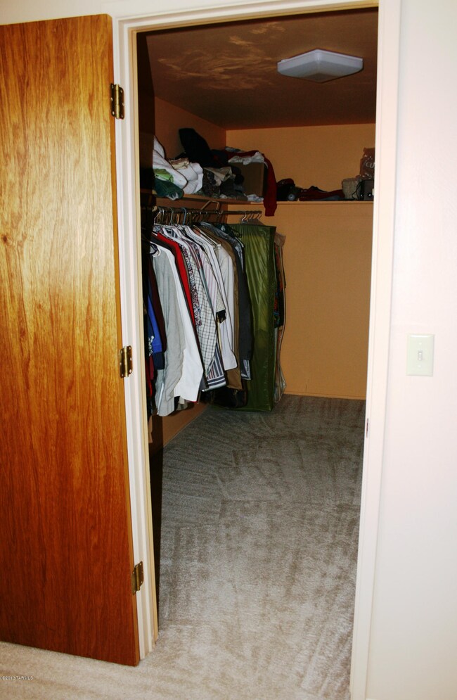 MB walkin closet b