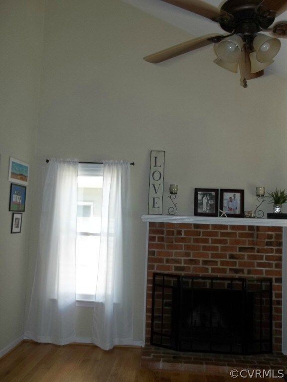 15 Foot Ceiling!