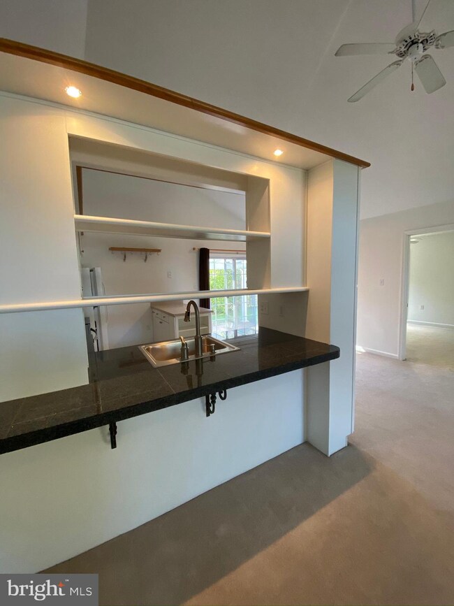 333 W Cedarmeade Ave, Winchester, VA 22601 - photo 3