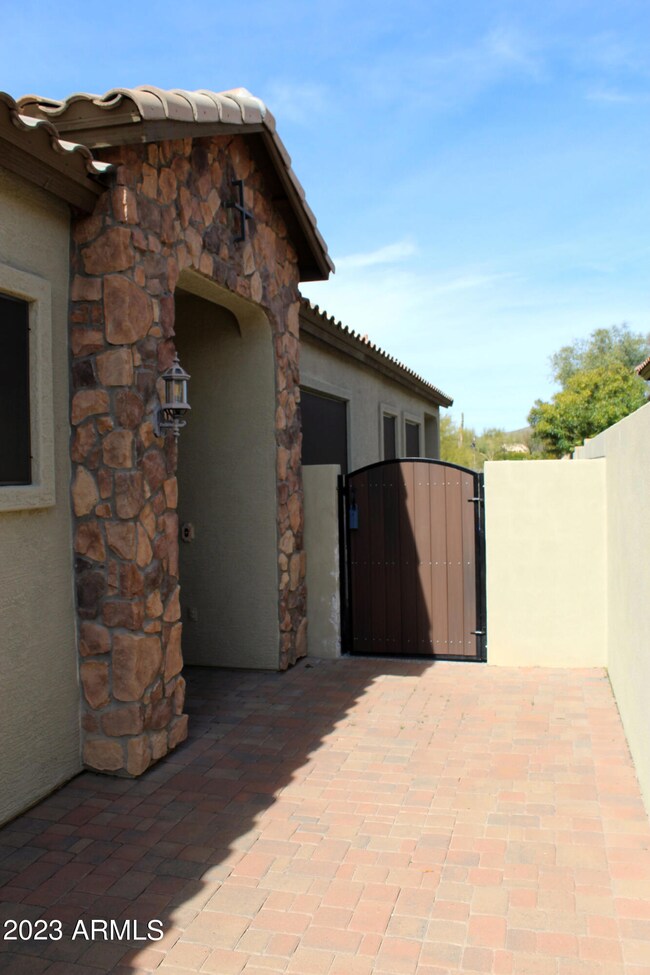 FRONT WALKWAY 3