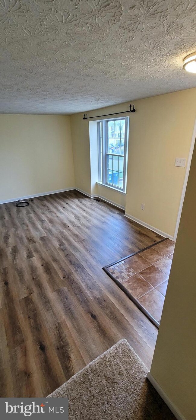 28 N Merriment Dr, Newark, DE 19702 - photo 5