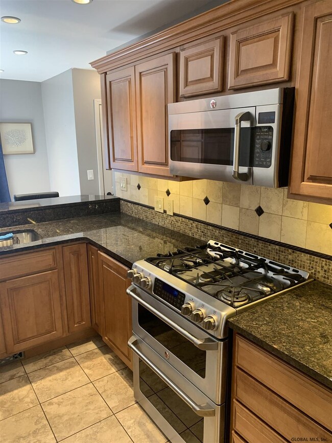 34 Whirlaway Blvd, Gansevoort, NY 12831 - photo 3