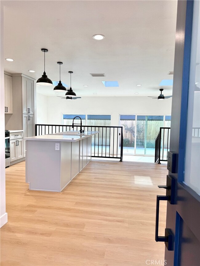 16124 San Fernando Mission Blvd, Los Angeles, CA 91344 - photo 6