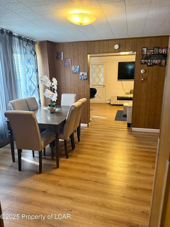 667 Roosevelt St, Hazleton, PA 18201 - photo 4