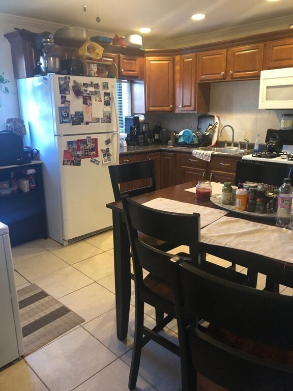 21 Bloomingdale St unit 1, Chelsea, MA 02150 - photo 3