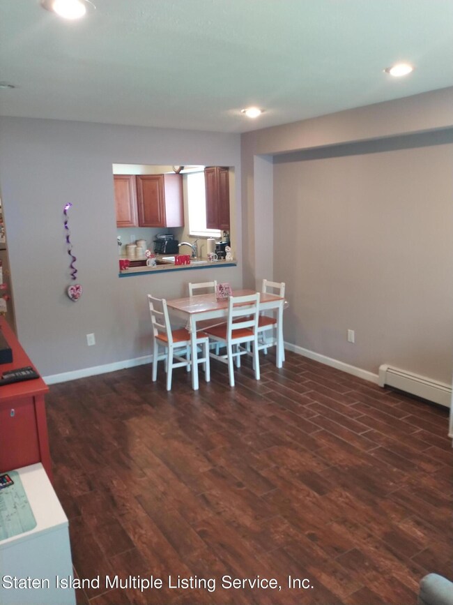 20 Croft Ct, Staten Island, NY 10306 - photo 5