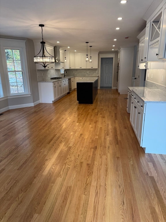 527 Salisbury St, Holden, MA 01520 - photo 2