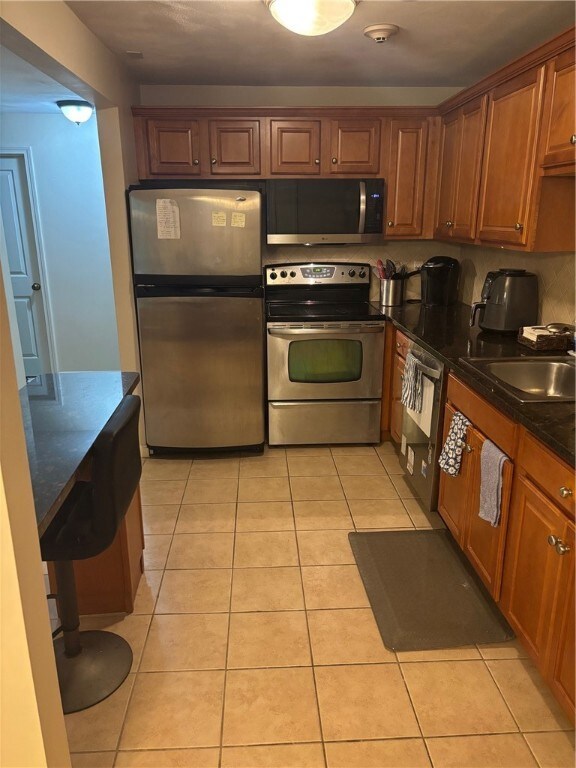 400 New River Rd unit 603, Manville, RI 02838 - photo 2