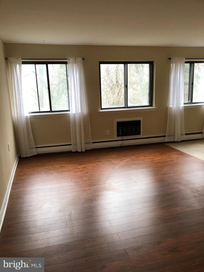 201 Philadelphia Pike unit 212, Wilmington, DE 19809 - photo 5