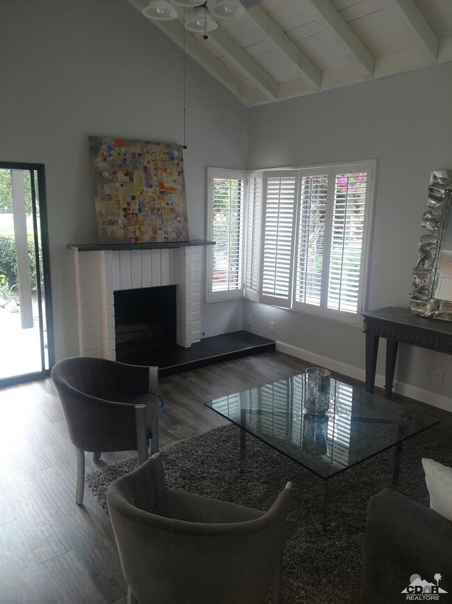 71 Portola Dr, Palm Springs, CA 92264 - photo 5