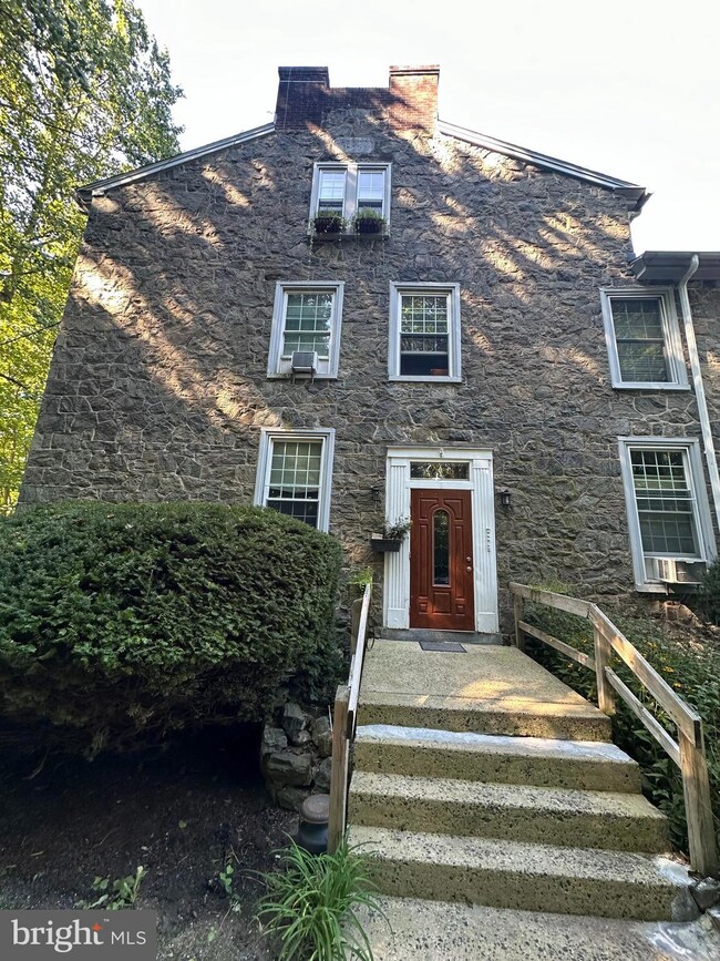 72 Park Ln unit A-3, Glen Mills, PA 19342 - photo 3