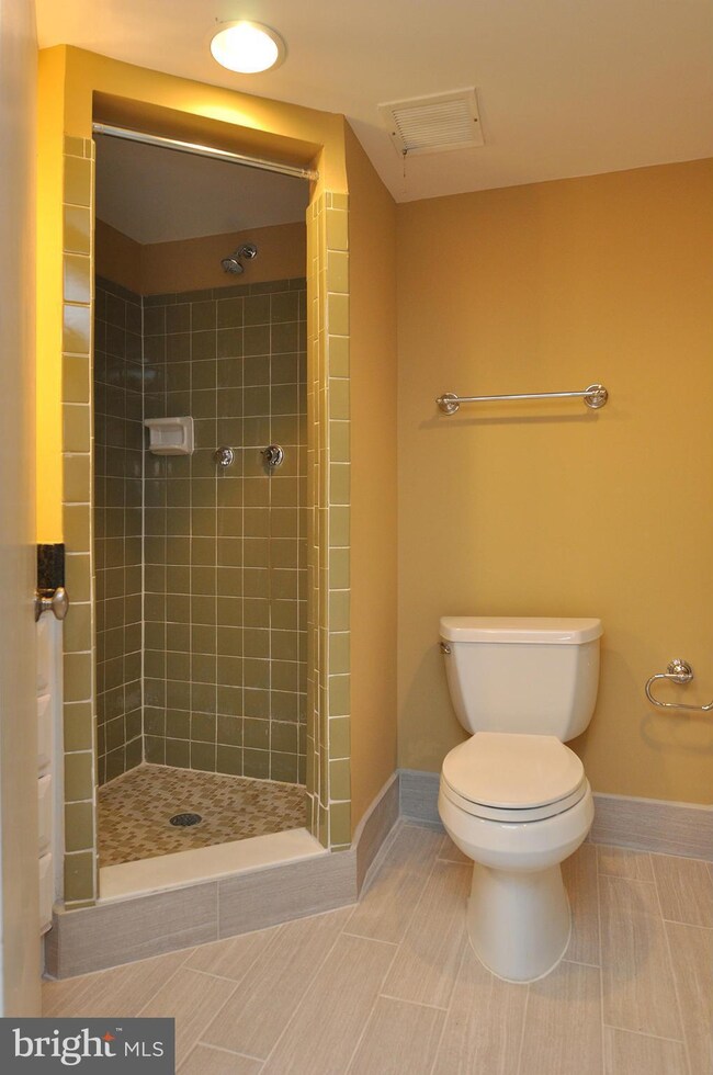 3226 S Utah St, Arlington, VA 22206 - photo 5