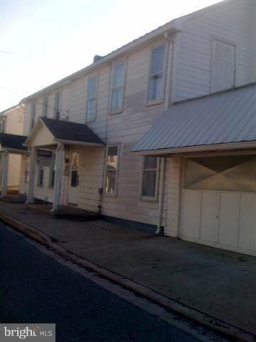 22 N Martin St, Clear Spring, MD 21722 - photo 2