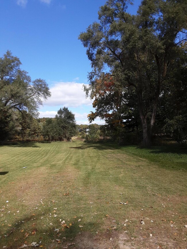 604.9 E.Van Deinse Ave.