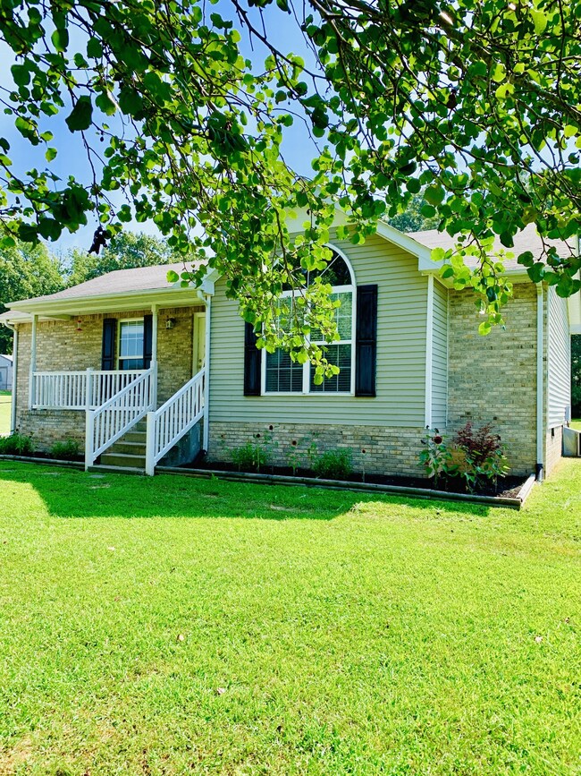 2053 Shawnee Ln, Greenbrier, TN 37073 - photo 2