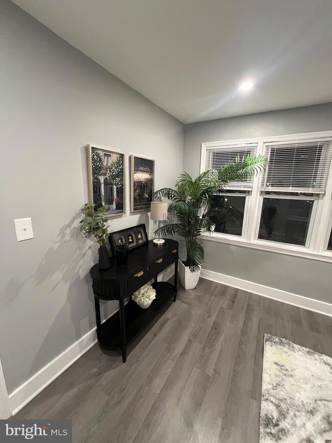 517 7th St NE unit 2, Washington, DC 20002 - photo 6