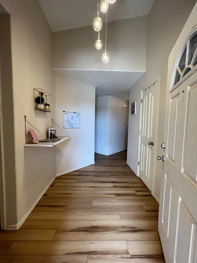 952 Larkspur Ave, Alamogordo, NM 88310 - photo 3