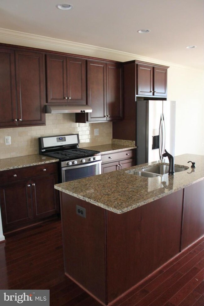 6676 Bartrams Forest Ln, Haymarket, VA 20169 - photo 7