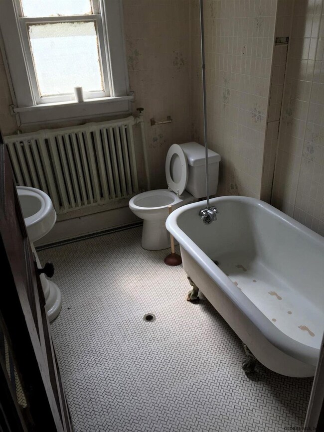 34 Besch Ave, Albany, NY 12209 - photo 3