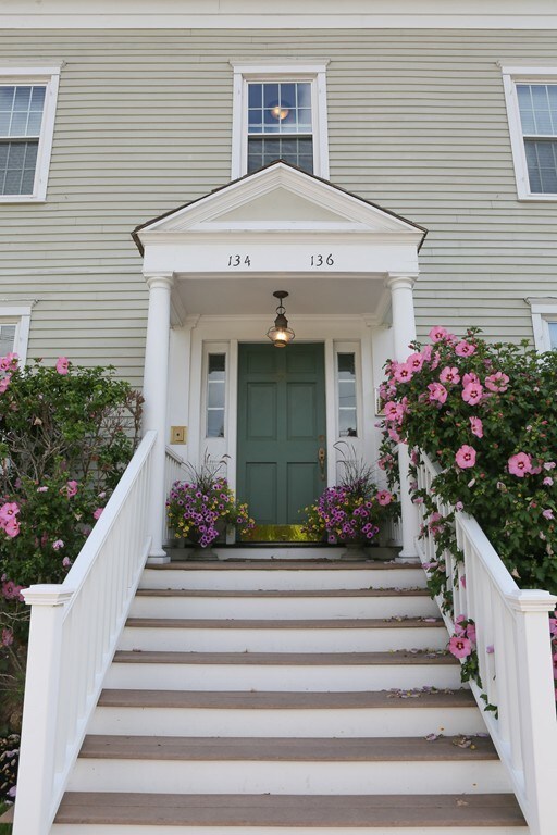 134 High St unit 2, Newburyport, MA 01950 - photo 2