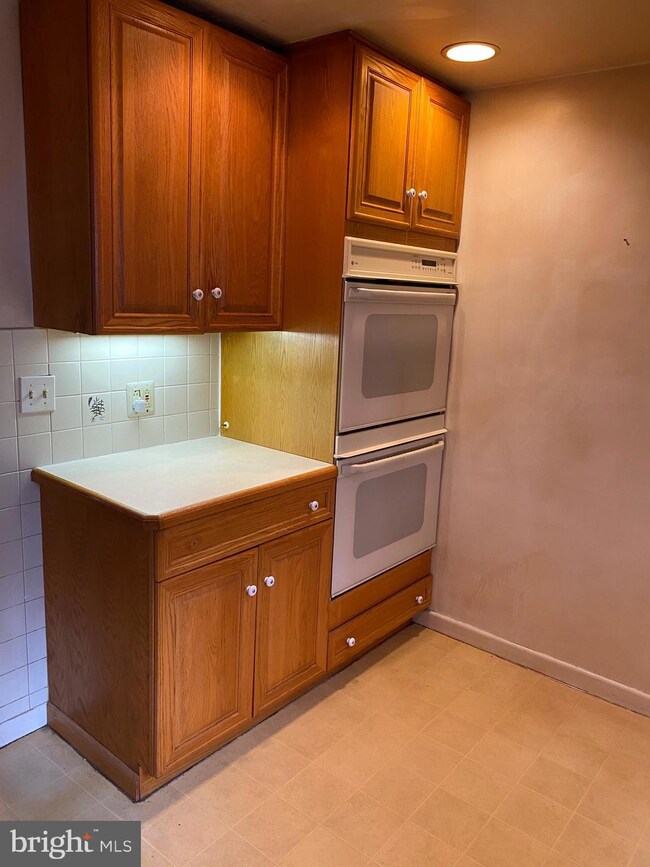 2331 Franklin Ave, Secane, PA 19018 - photo 6