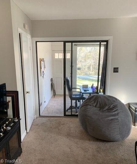 1911 Murrayhill Rd, Greensboro, NC 27403 - photo 2