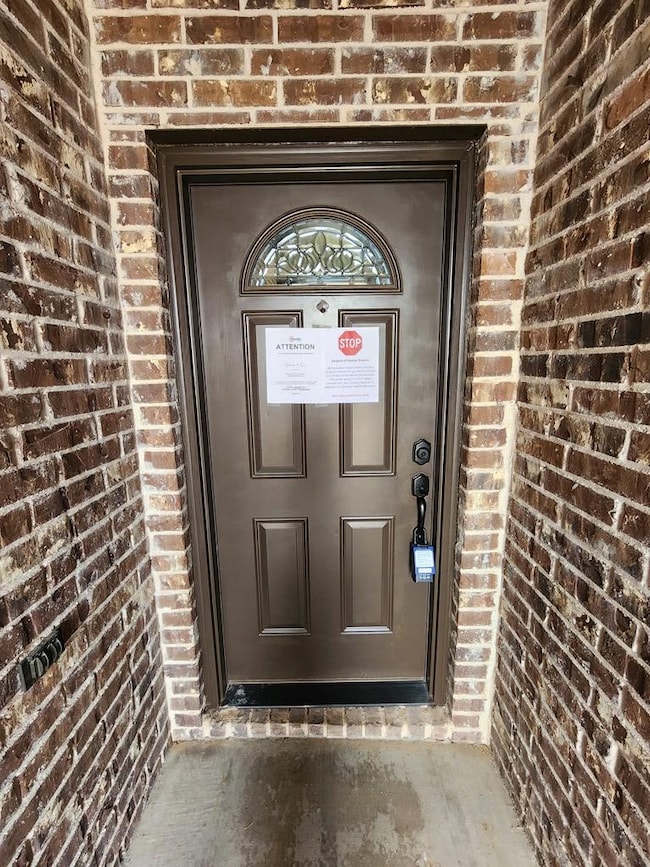 104 S Carver St, Midland, TX 79701 - photo 2