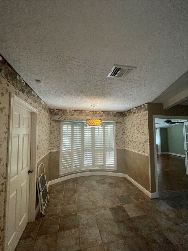 7546 Maple Tree Dr, Houston, TX 77088 - photo 6