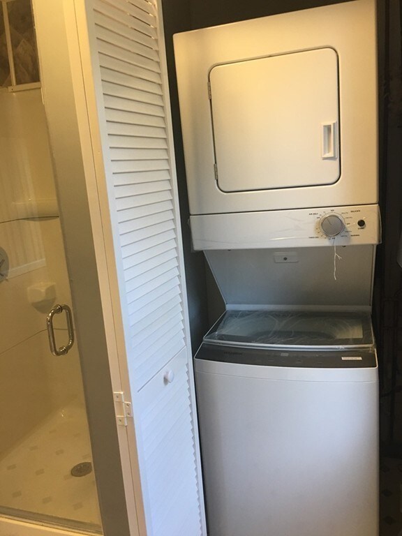 16 Hacker St, Fairhaven, MA 02719 - photo 5