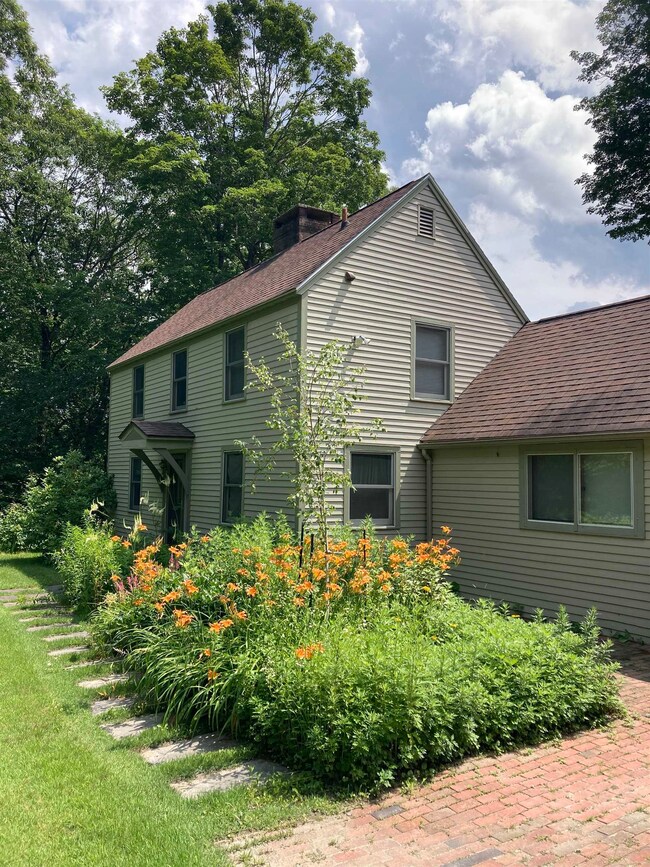 57 Newfane Hill Rd, Newfane, VT 05345 - photo 2