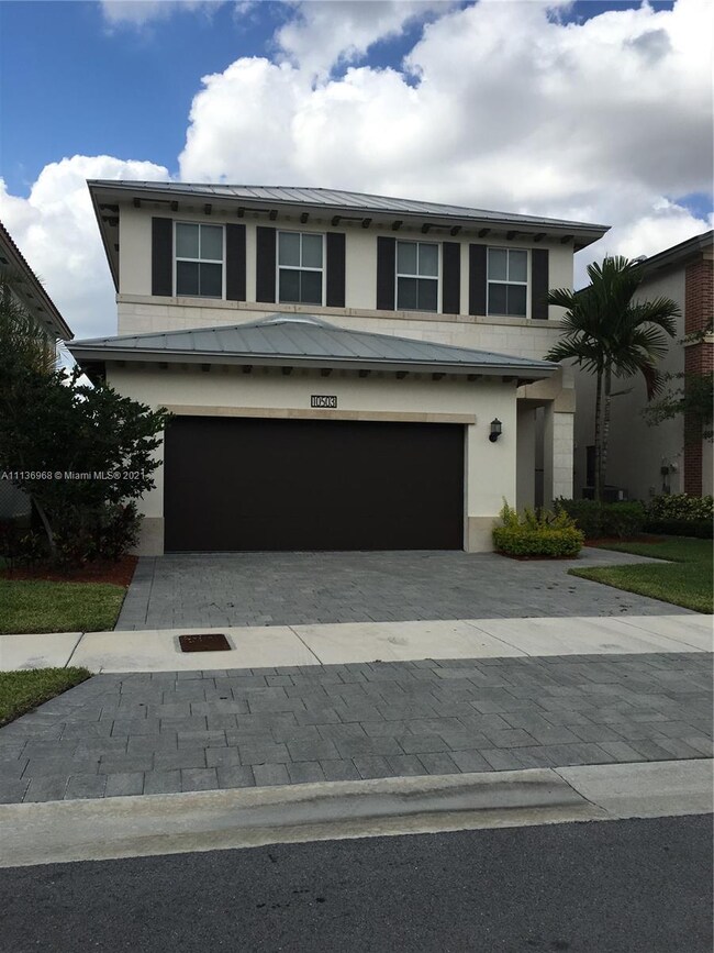 10503 NW 70th Ln, Doral, FL 33178 - photo 2