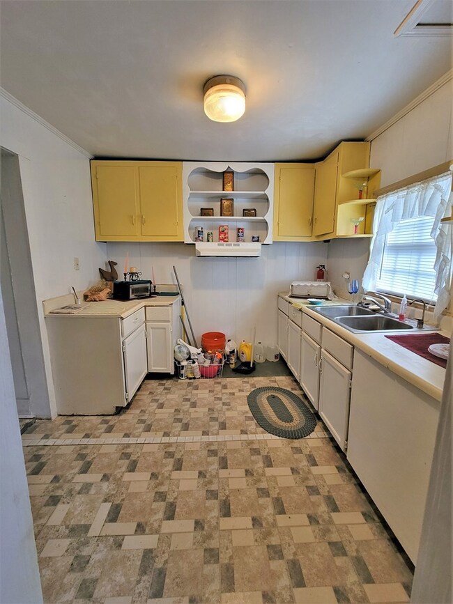 236 Gordon St SW, Dawson, GA 39842 - photo 7