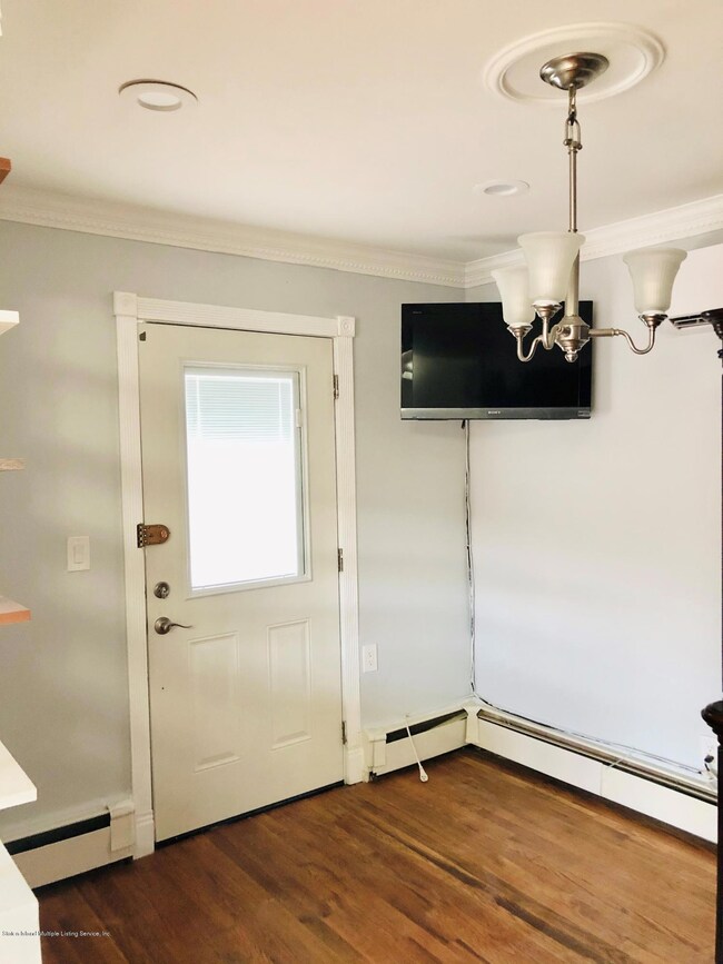 59 Thomas St unit 1, Staten Island, NY 10306 - photo 3