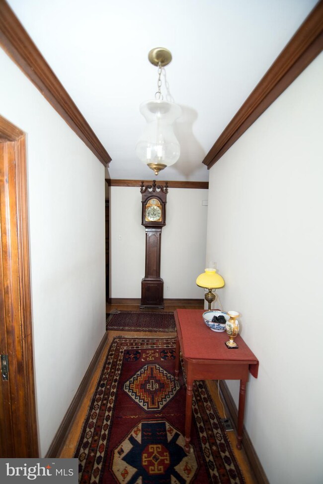 833 Crestview Dr, Springfield, PA 19064 - photo 3