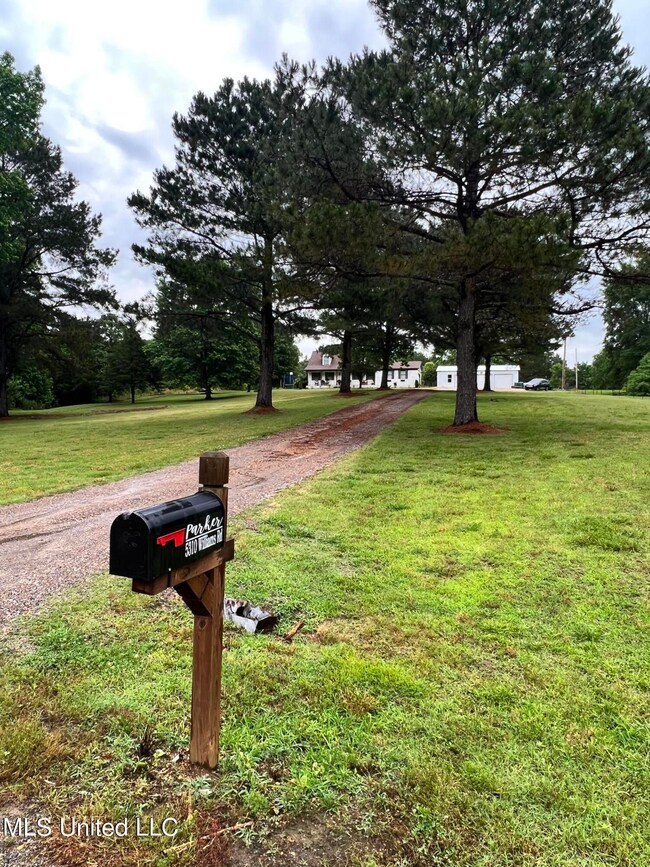 AE8C1D5A-5907-462E-88A3-568B7584B6B0