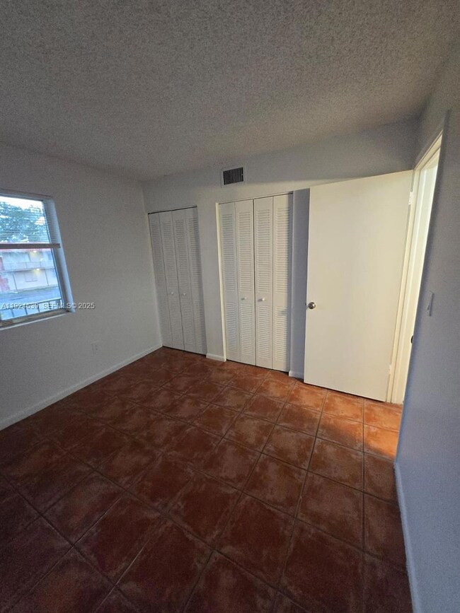 6094 Forest Hill Blvd unit 201, West Palm Beach, FL 33415 - photo 7