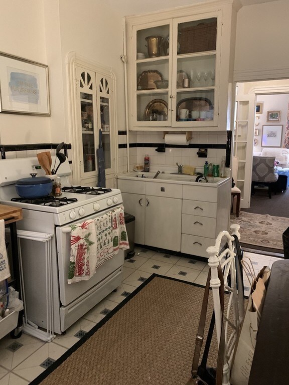 28 Battery St unit 2, Boston, MA 02109 - photo 2