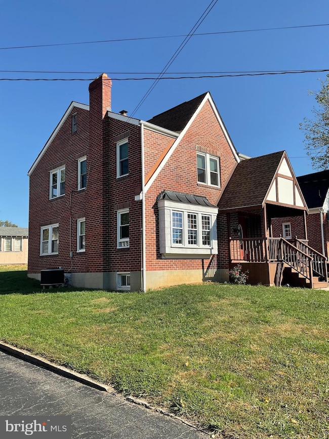 411 W Main St, Romney, WV 26757 - photo 4