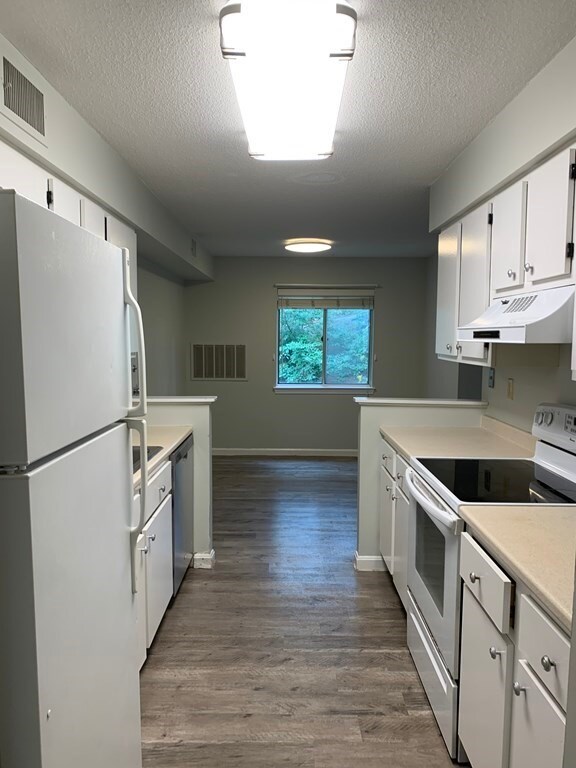 22H Beals Cove Rd unit H, Hingham, MA 02043 - photo 3