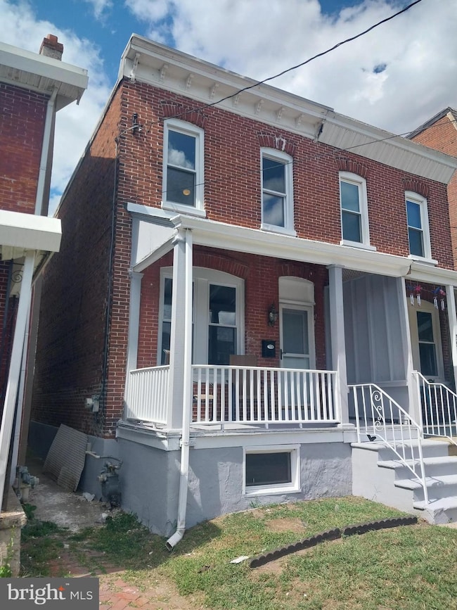 13 Stanbridge St, Norristown, PA 19401 - photo 2