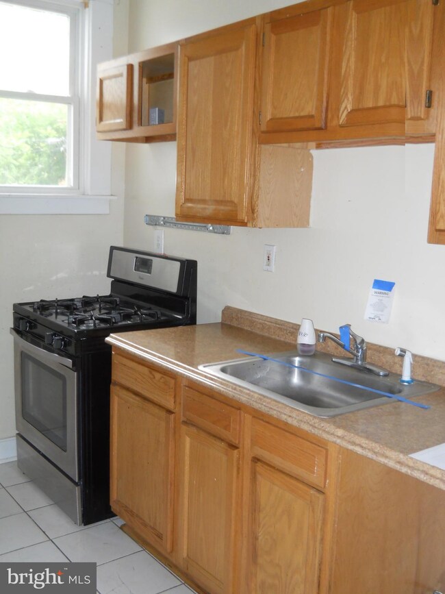 4044 W Cold Spring Ln, Baltimore, MD 21215 - photo 5